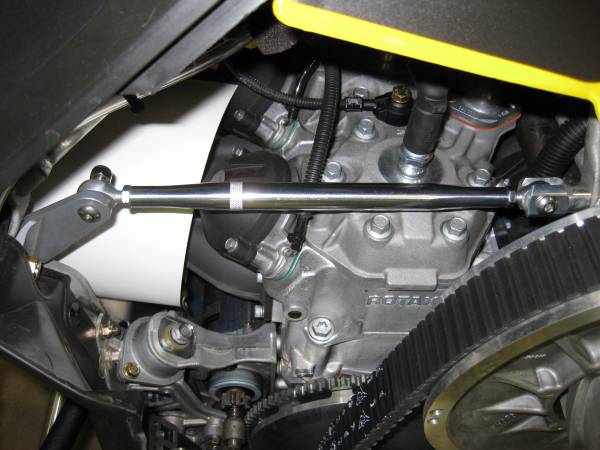 STRAIGHTLINE - CHASSIS SUPPORT BRACE S-D XP/ XS/ XM - Image 1