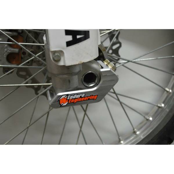 ENDURO ENGINEERING - RIGHT SIDE FORK GUARD - Image 1