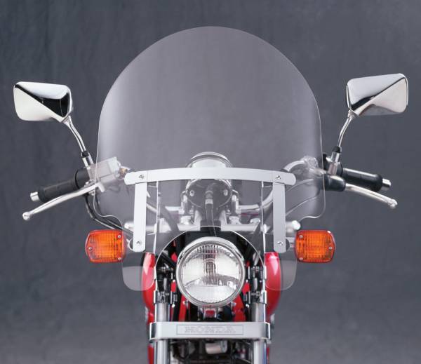 NATIONAL CYCLE - DAKOTA 3.0 WINDSHIELD 17.5X18. - Image 1