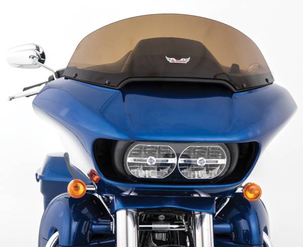 SLIPSTREAMER - WINDSHIELD DARK SMOKE 10" FLTR `15-22 REPLACEMENT - Image 1