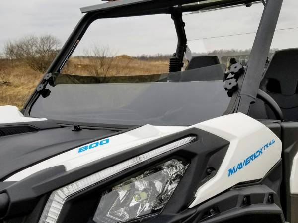 SPIKE - HALF WINDSHIELD TINTED CAN MAVERICK TRAIL - Image 1