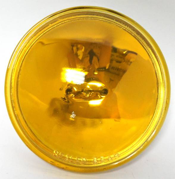 HARDDRIVE - 4-1/2" AMBER SEALED BEAM NON-FLUTED - Image 1