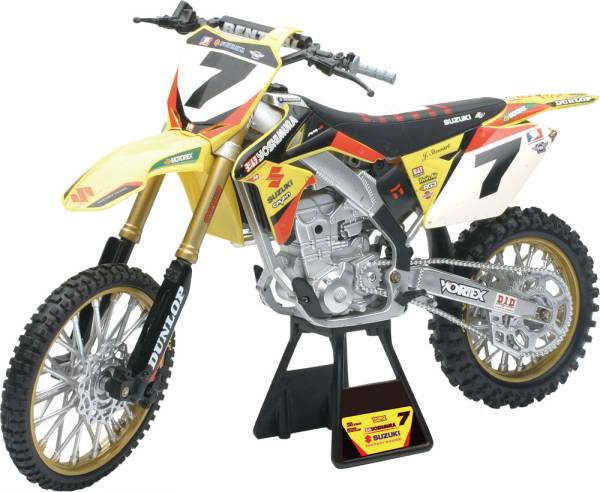 NEW-RAY - REPLICA 1:6 RACE BIKE SUZUKI RM-Z450 YELLOW(STEWART) - Image 1