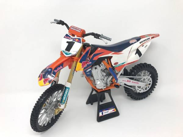 NEW-RAY - REPLICA 1:6 RACE BIKE 17 KTM 450SX-F ORANGE(DUNGEY) - Image 1