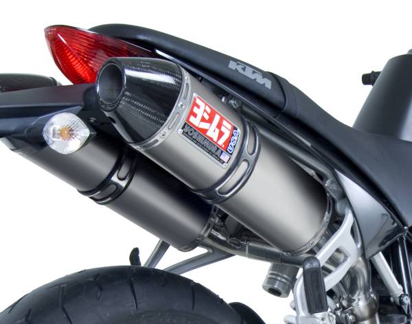 YOSHIMURA - RACE DUAL RS-3C SLIP-ON EXHAUST SS-TI-CF - Image 1