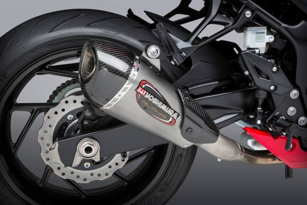 YOSHIMURA - EXHAUST STREET ALPHA-T SLIP-ON SS-SS-CF - Image 1