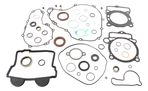 COMPLETE GASKET SET WITH OIL SEALS