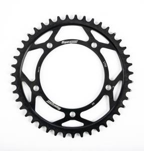 REAR SPROCKET STEEL 43T-525 BLK SUZ/TRI