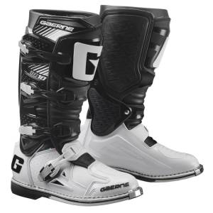 SG-10 BOOTS BLACK/WHITE SZ 07