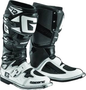 SG-12 BOOTS BLACK/WHITE SZ 07