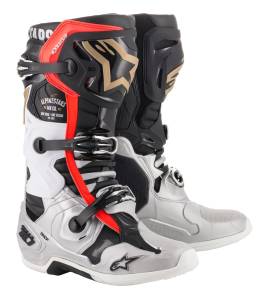 BATTLE BORN TECH 10 BOOTS BLACK/SILVER/GOLD SZ 08